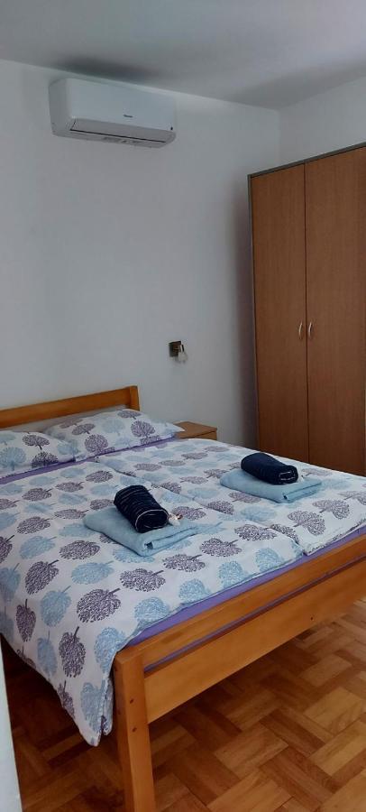 Guest House Jasmin โรวีน ภายนอก รูปภาพ