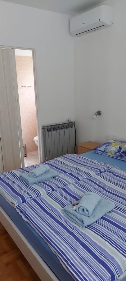 Guest House Jasmin โรวีน ภายนอก รูปภาพ